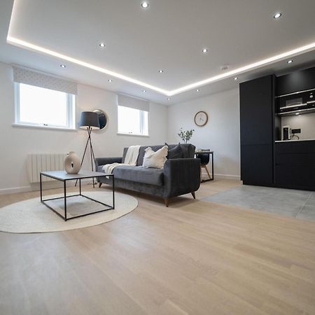One And Two Bedroom Apartments Near Holloway Train Station By Belvilla Лондон Экстерьер фото