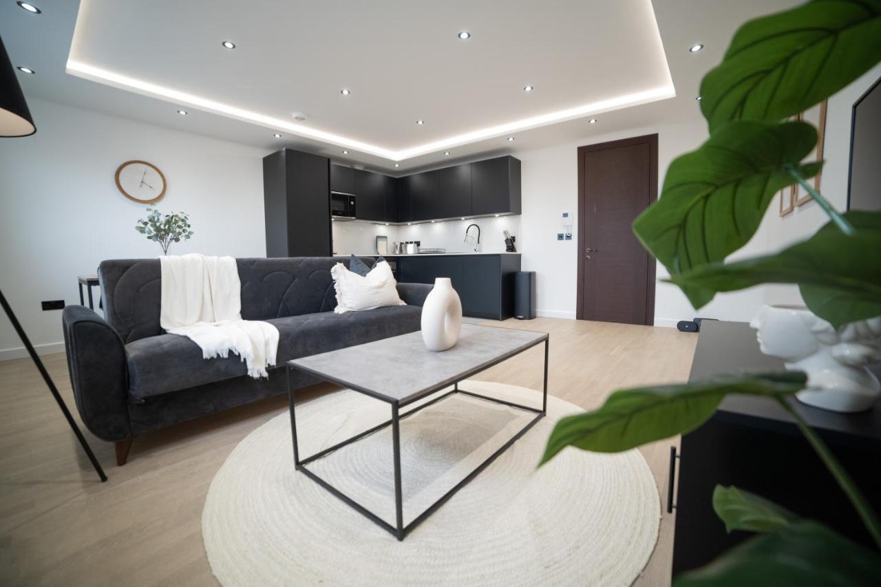 One And Two Bedroom Apartments Near Holloway Train Station By Belvilla Лондон Экстерьер фото