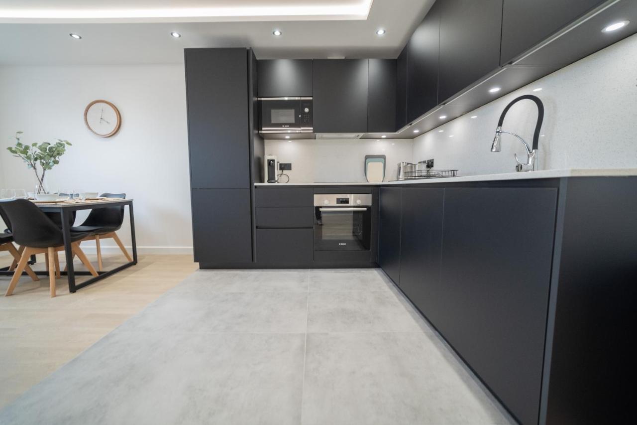 One And Two Bedroom Apartments Near Holloway Train Station By Belvilla Лондон Экстерьер фото