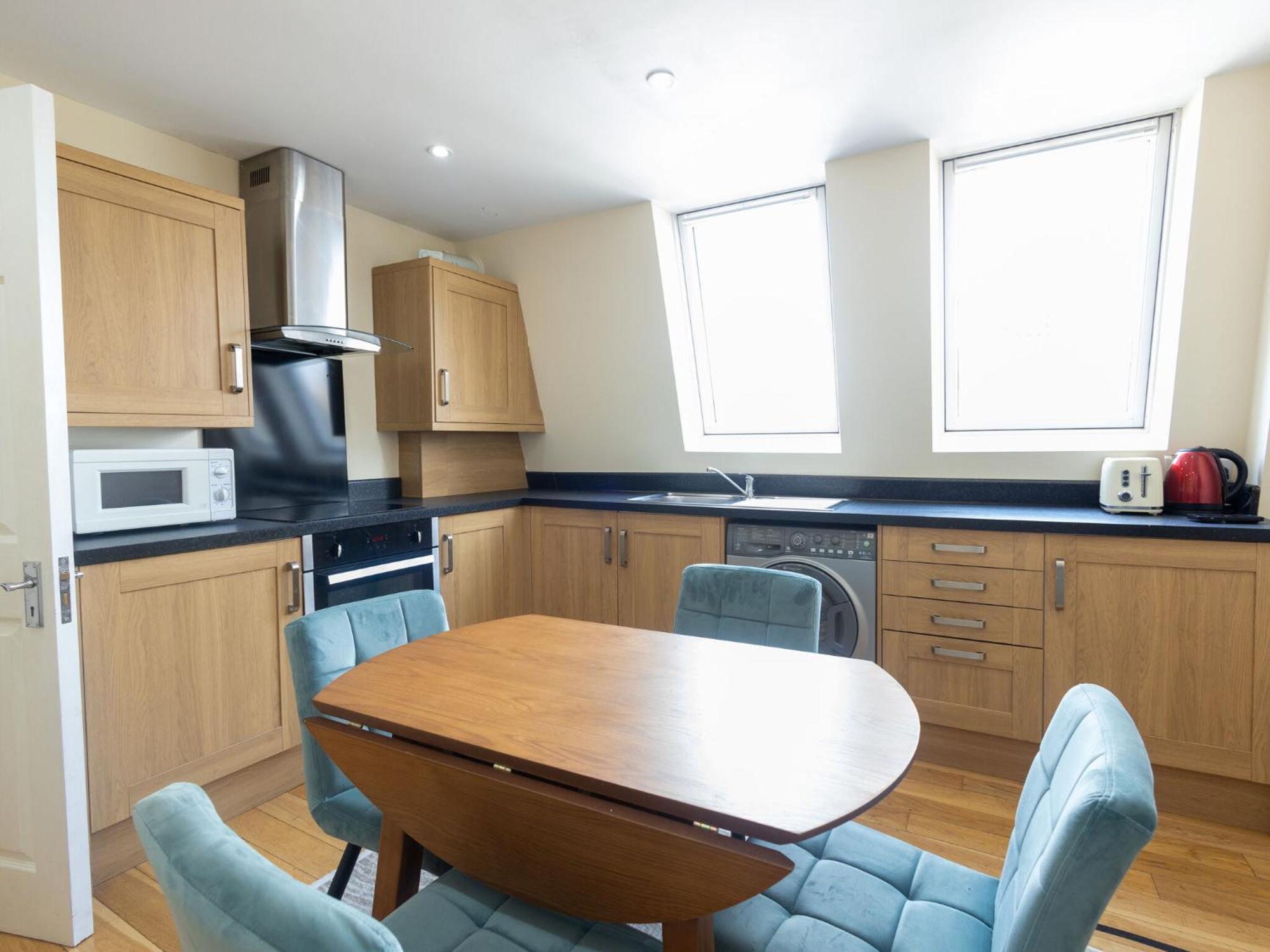 One And Two Bedroom Apartments Near Holloway Train Station By Belvilla Лондон Экстерьер фото