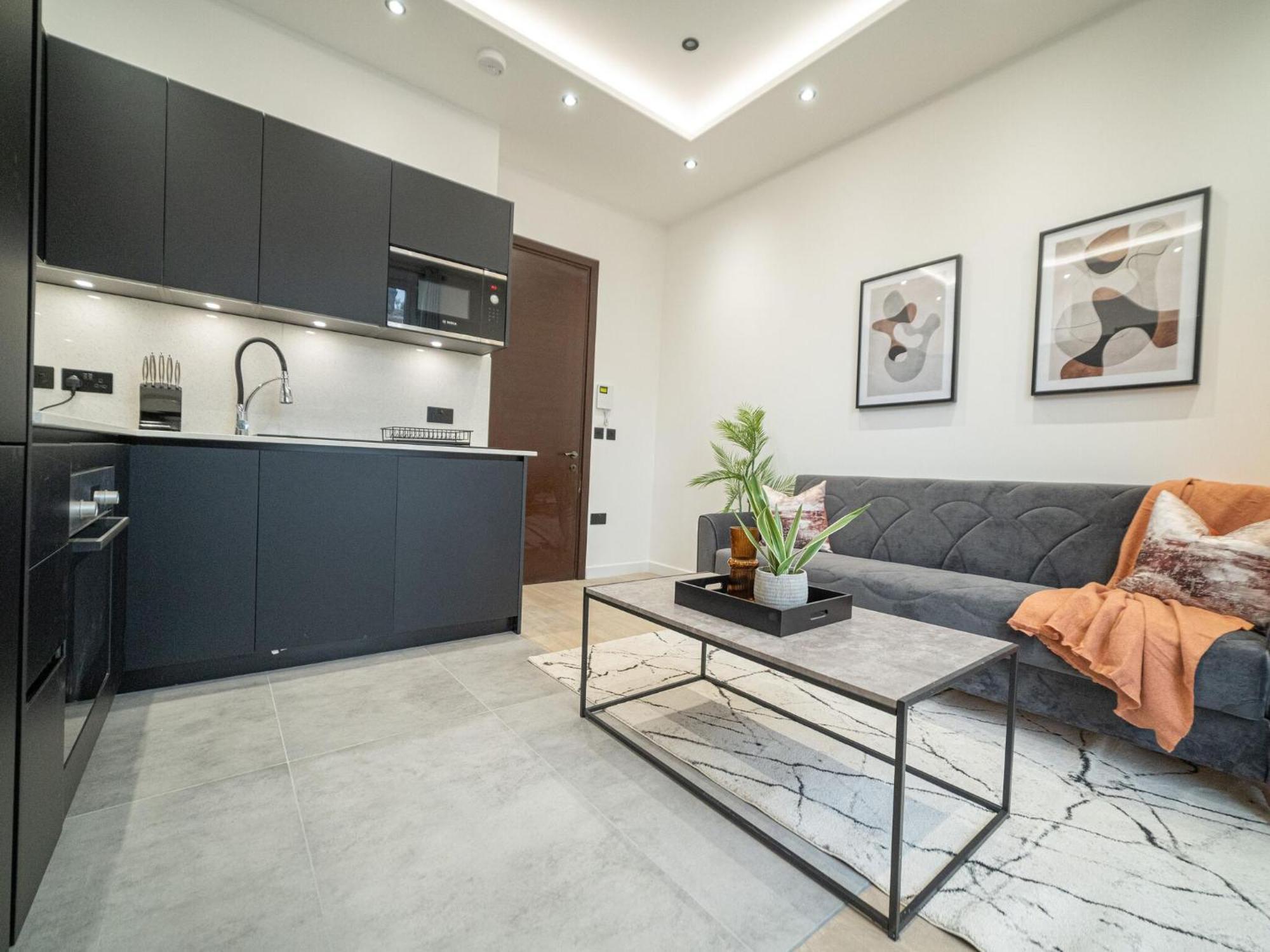 One And Two Bedroom Apartments Near Holloway Train Station By Belvilla Лондон Экстерьер фото