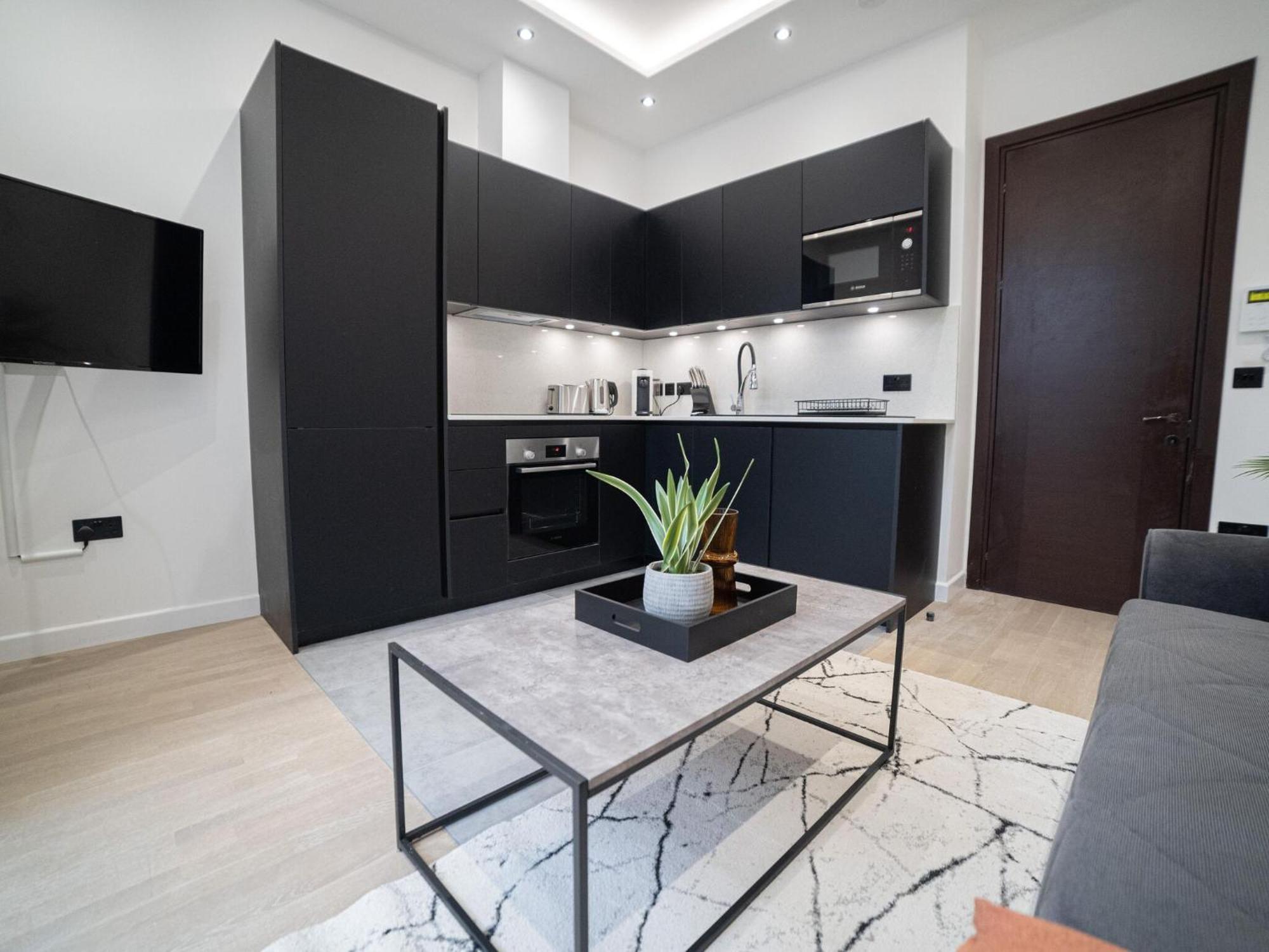 One And Two Bedroom Apartments Near Holloway Train Station By Belvilla Лондон Экстерьер фото